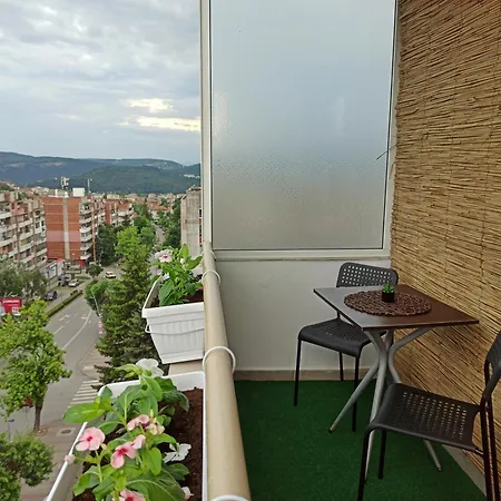 Yellow Door Апартаменты
